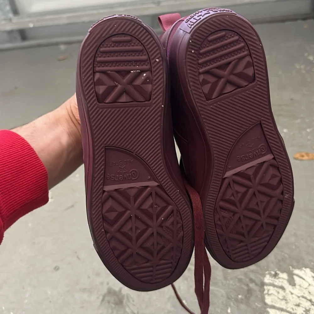 Converse - Picture 4 of 4